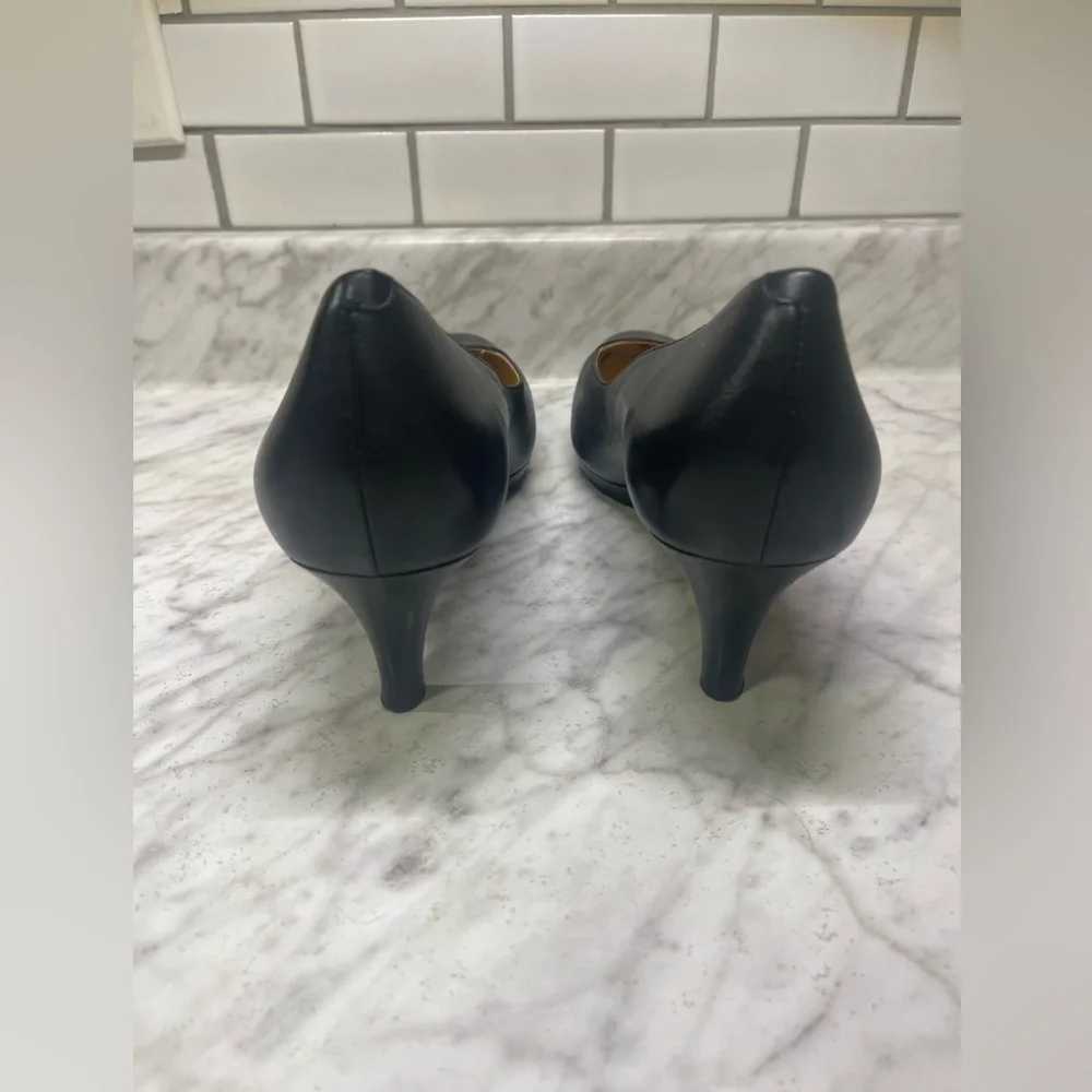 Cole Haan Square Toe Black pump heels, approx. 2 1/2 in heel, size 9 1/2 B - Picture 3 of 8